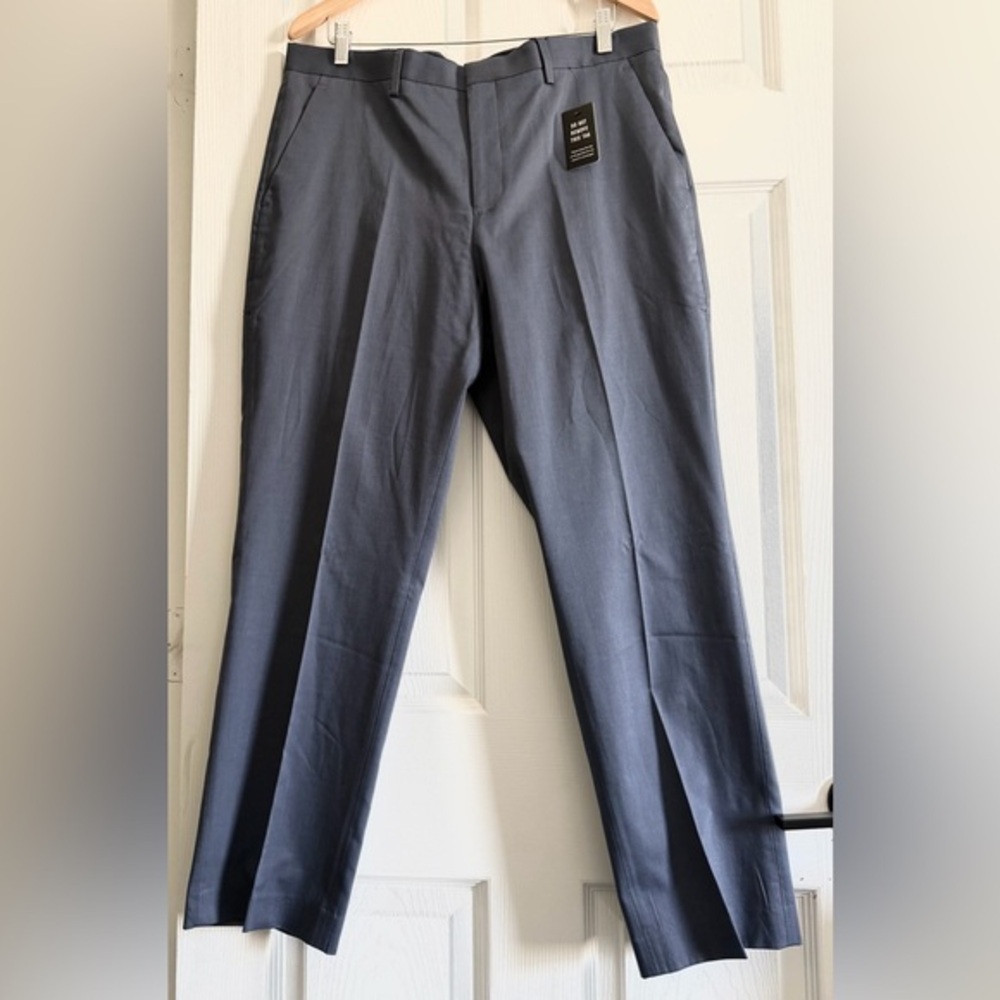 NWT Express Men's Dress Pants in Charcoal Gray. Size 34x30